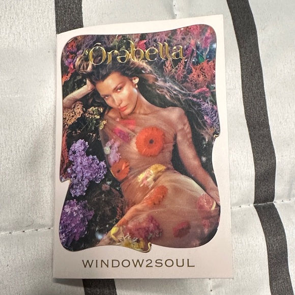 Assorted Fragrance Sample Set - Picture 3 of 11